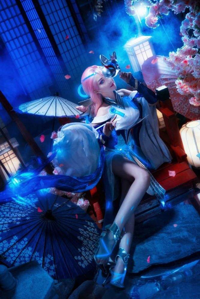 王者荣耀cosplay女英雄的简单介绍