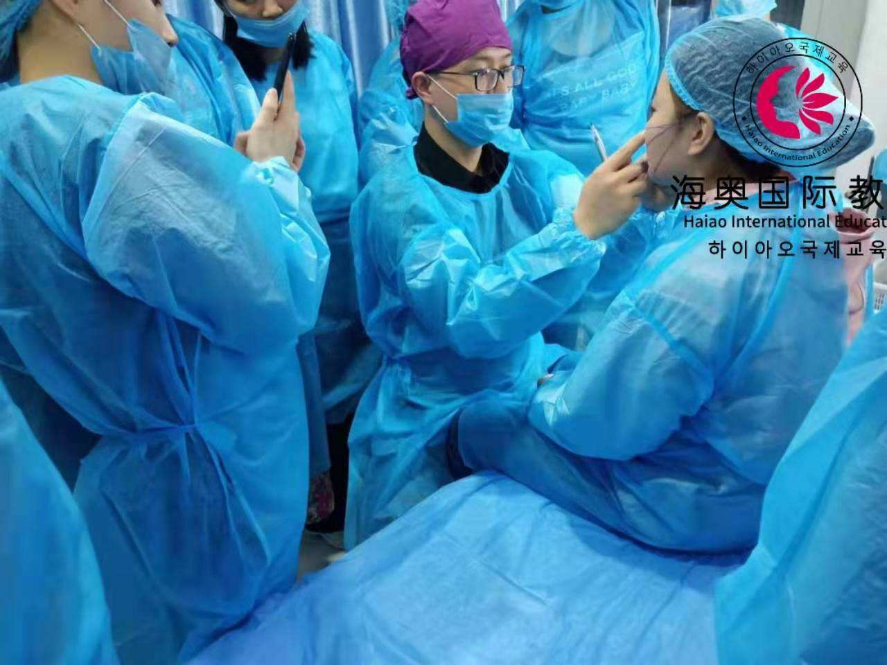 哈尔滨美容培训学校一年多少钱-哈尔滨美容美发培训职业学校学费多少