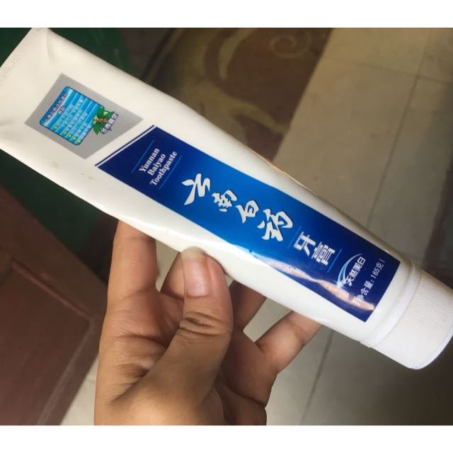 云南白药牙膏和蜂蜜可以美白吗-蜂蜜和云南白药牙膏敷脸有什么效果