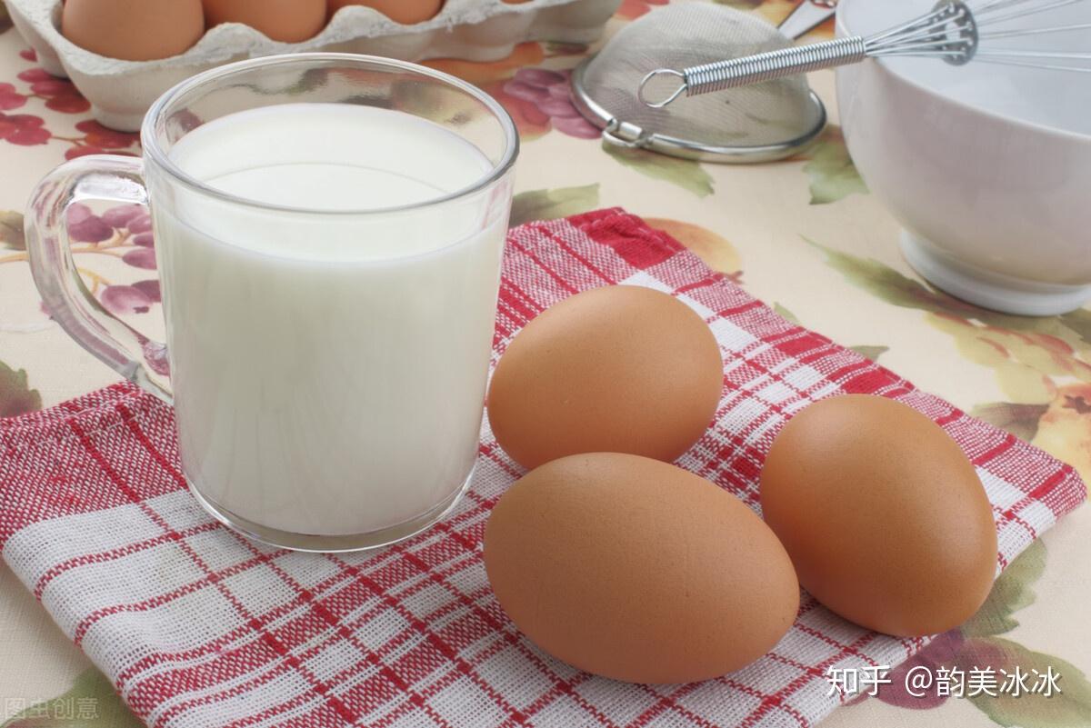 牛奶配什么食物可以美白-牛奶加什么可以美白补水