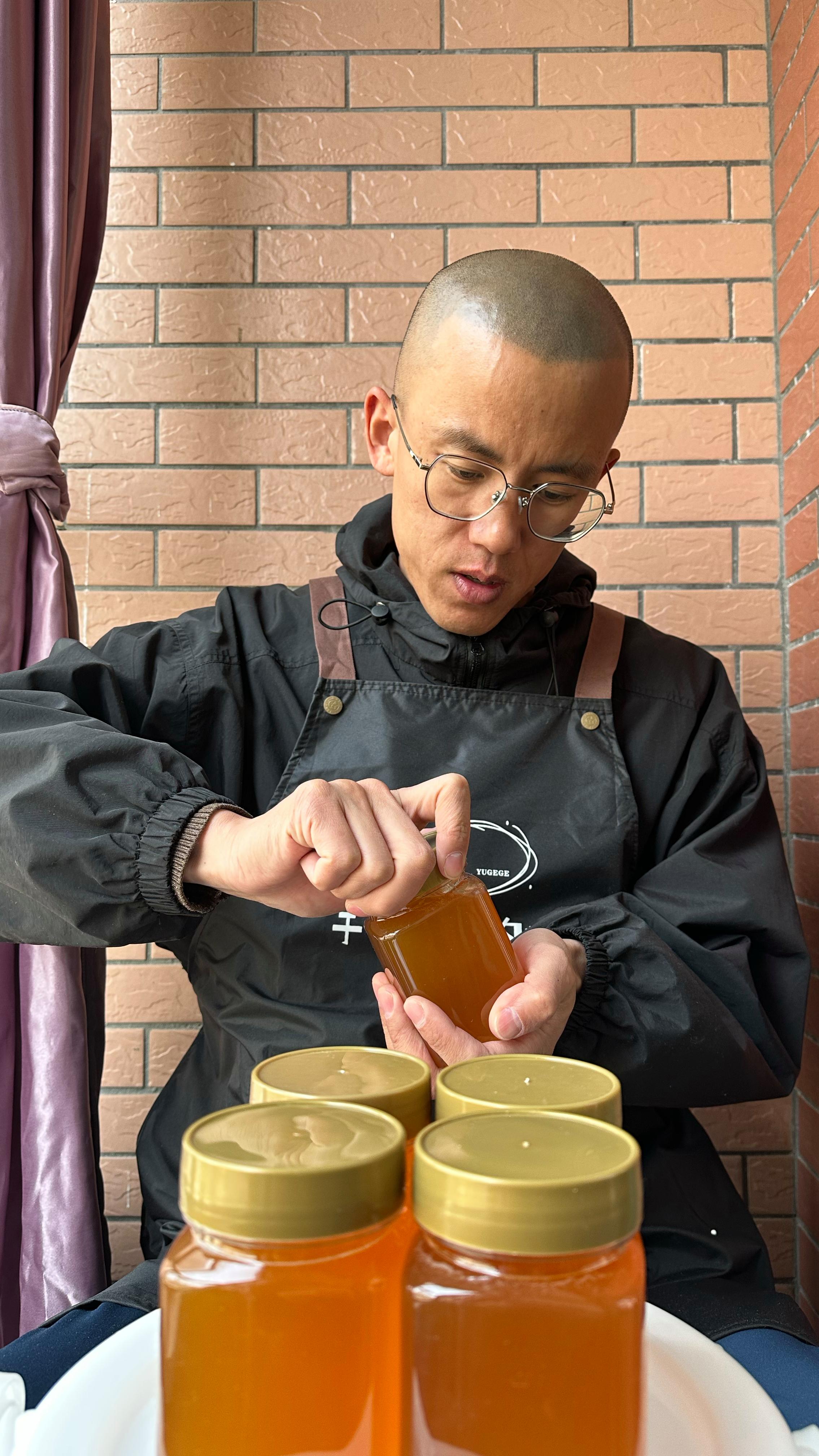 新鲜蜂蜜放冰箱保存多久-新鲜蜂蜜能吃吗